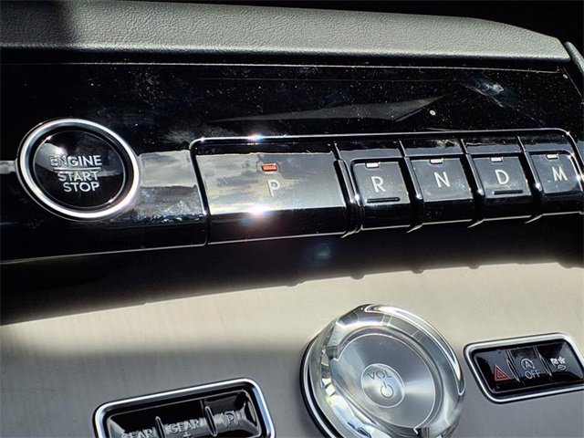 New 2025 Lincoln Navigator L Reserve w/ Jet Appearance Package image 15