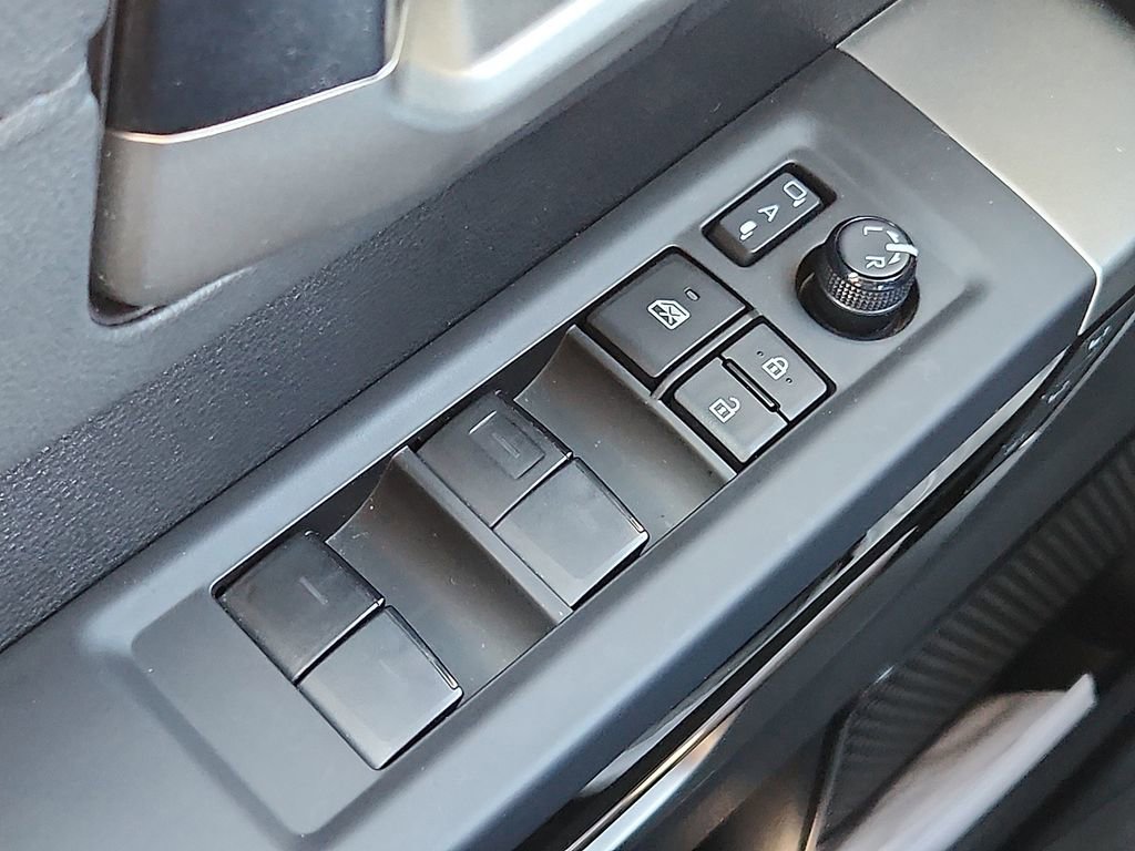 Used 2023 Toyota Tundra Limited image 17
