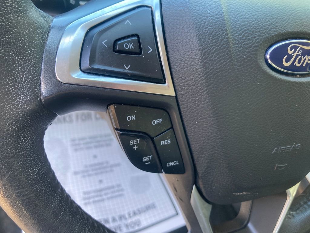 Used 2016 Ford Fusion SE image 40