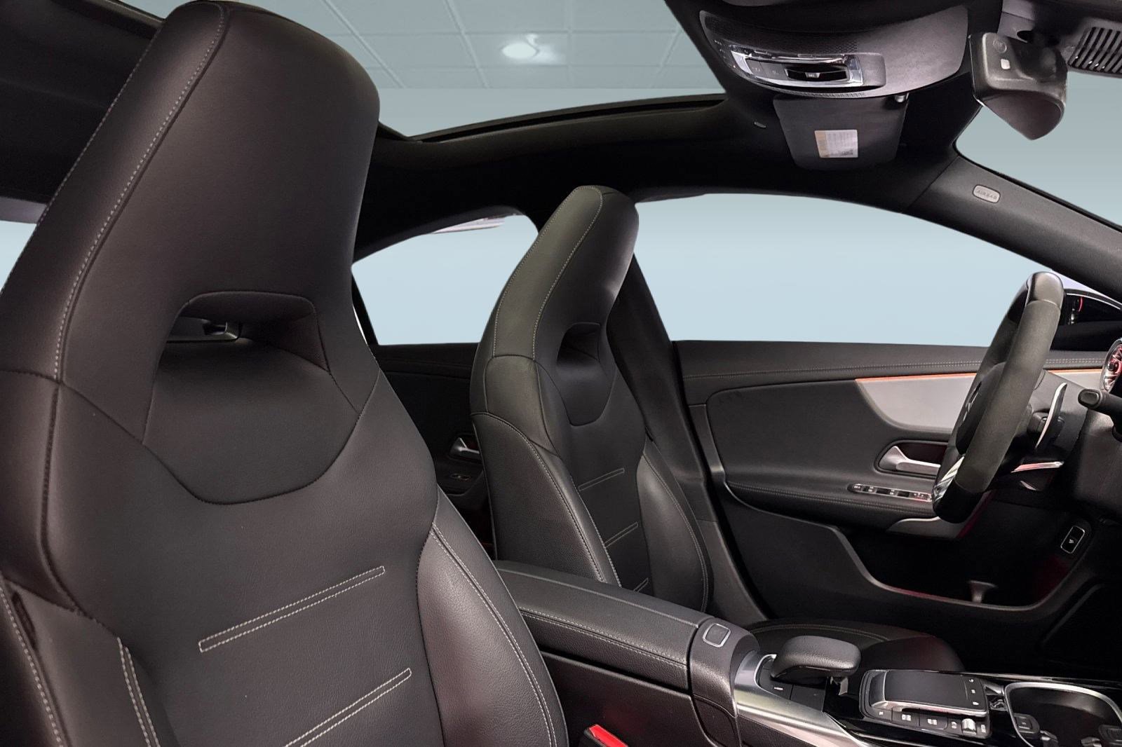 Used 2023 Mercedes-Benz CLA 35 AMG 4MATIC image 30