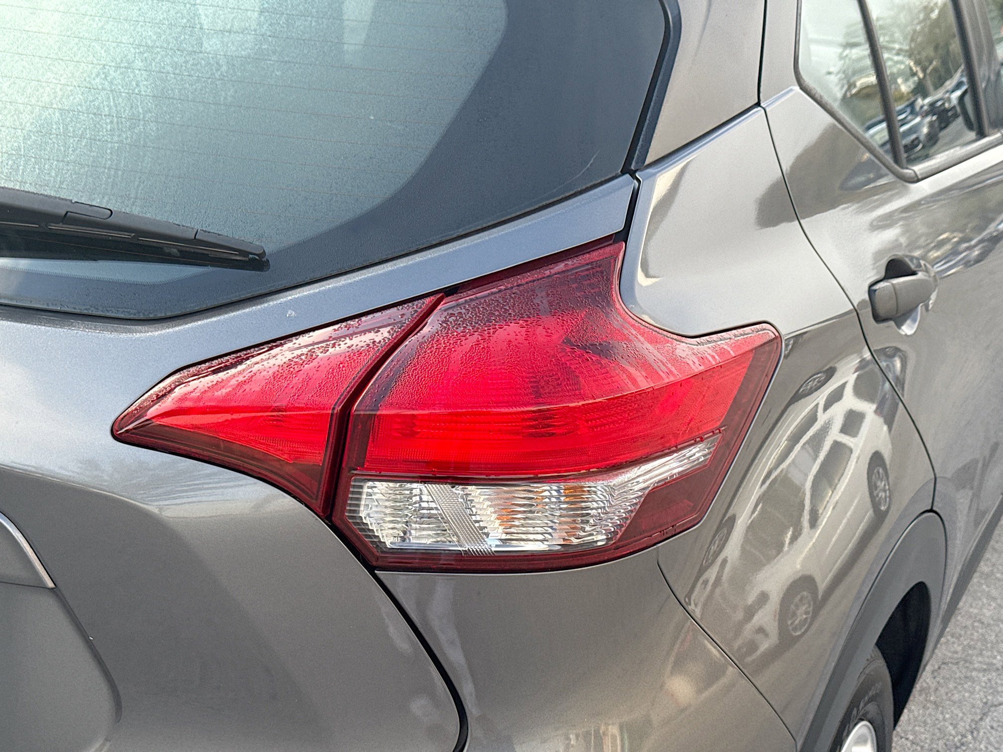 Used 2019 Nissan Kicks S image 26