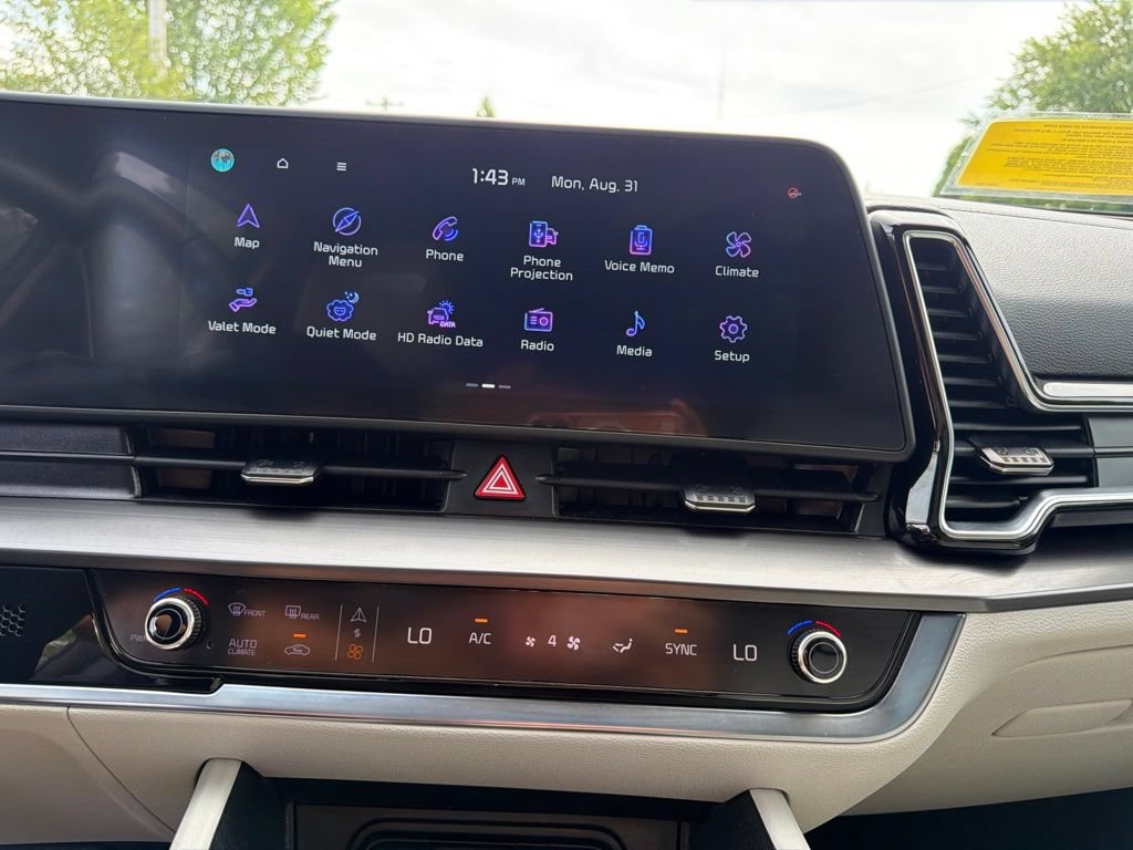 Certified 2025 Kia Sportage EX w/ Premium Package AWD/4WD image 23