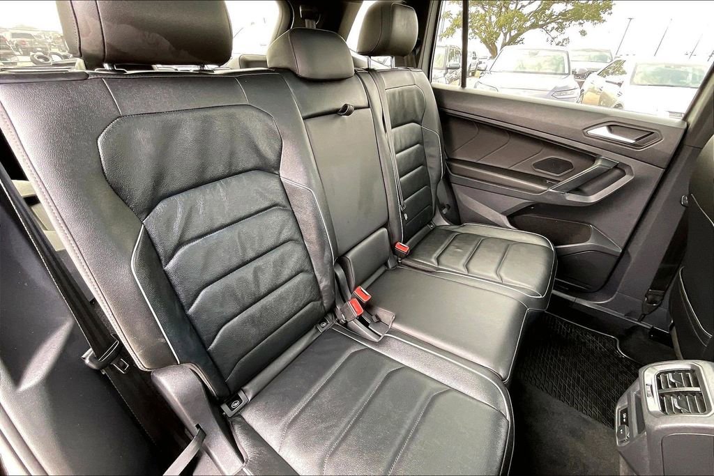 Used 2020 Volkswagen Tiguan SEL Premium R-Line AWD/4WD image 22