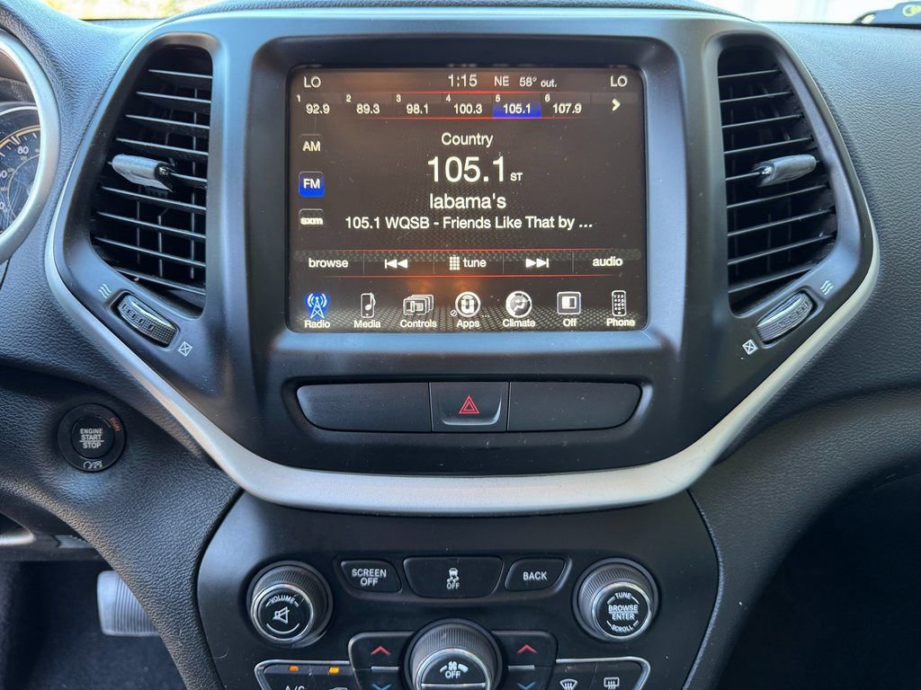 Used 2017 Jeep Cherokee Latitude w/ Comfort/Convenience Group image 36