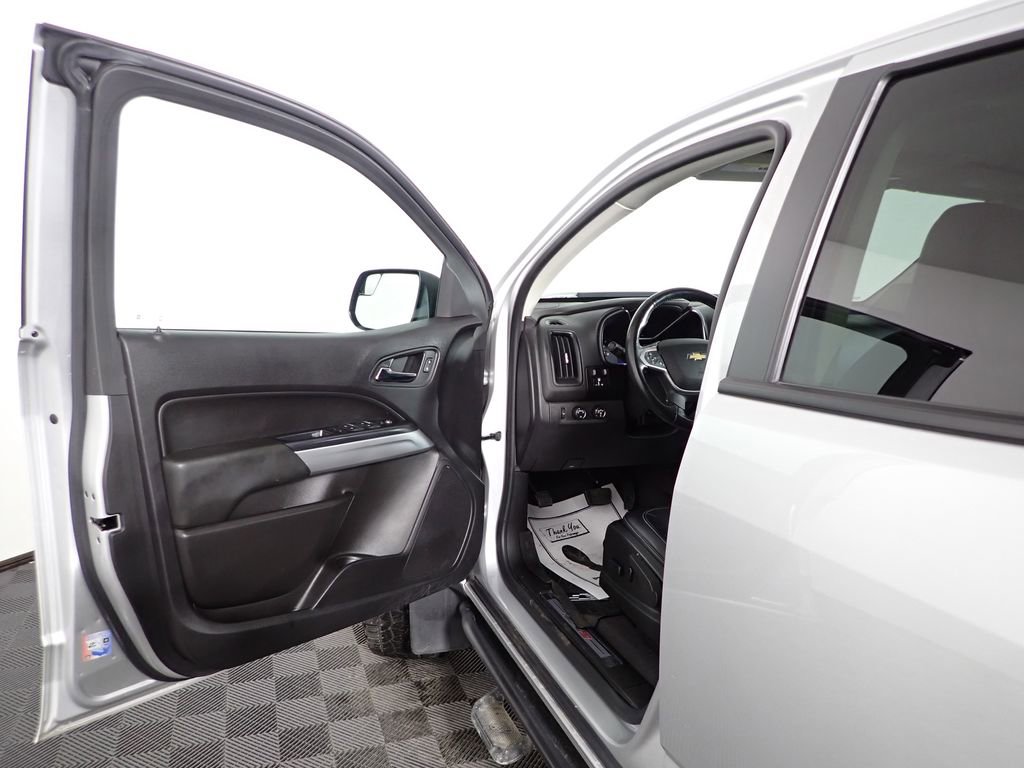 Used 2019 Chevrolet Colorado ZR2 w/ LPO, Premium Interior Package image 19