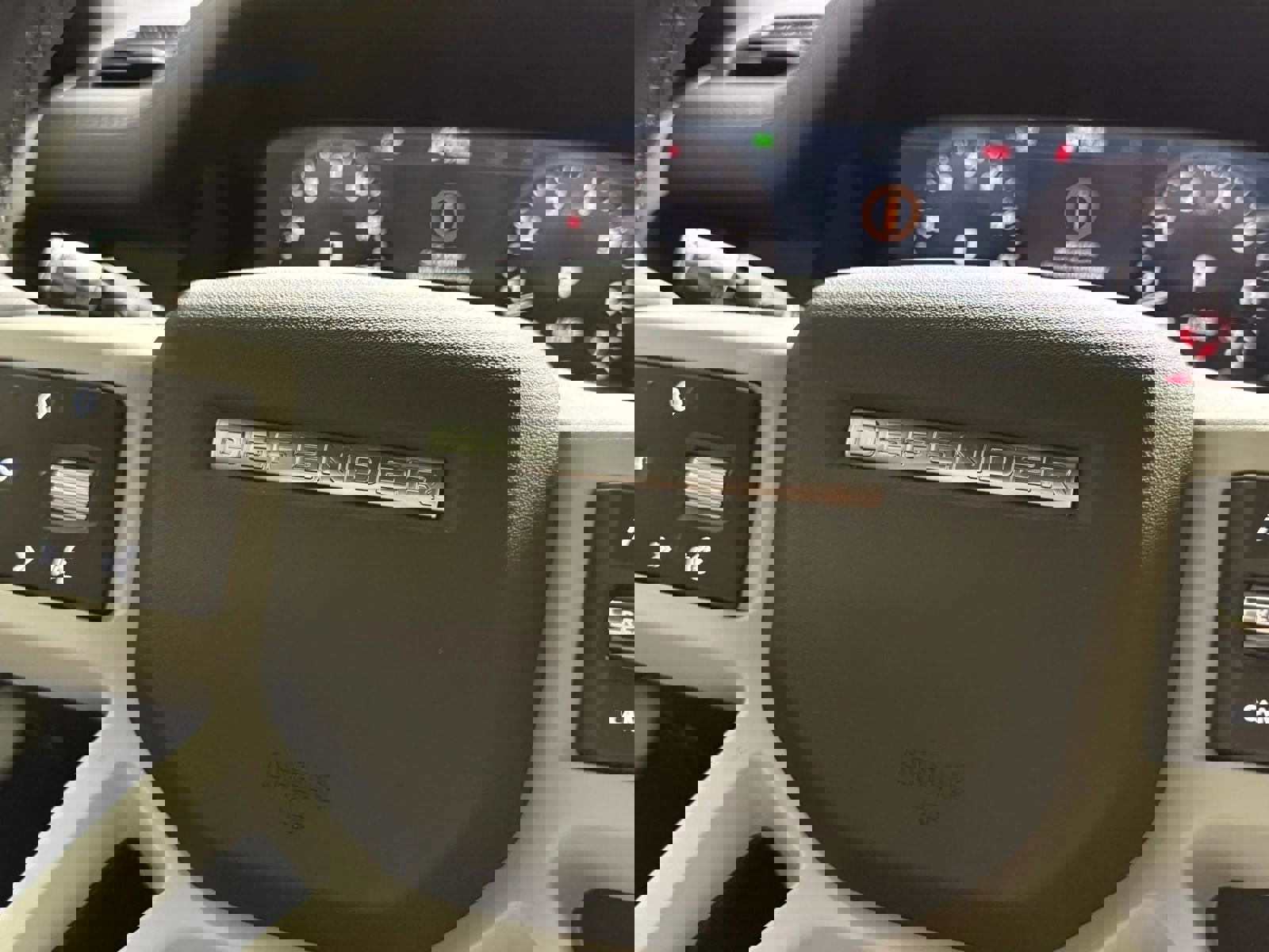 Used 2022 Land Rover Defender 110 S image 35