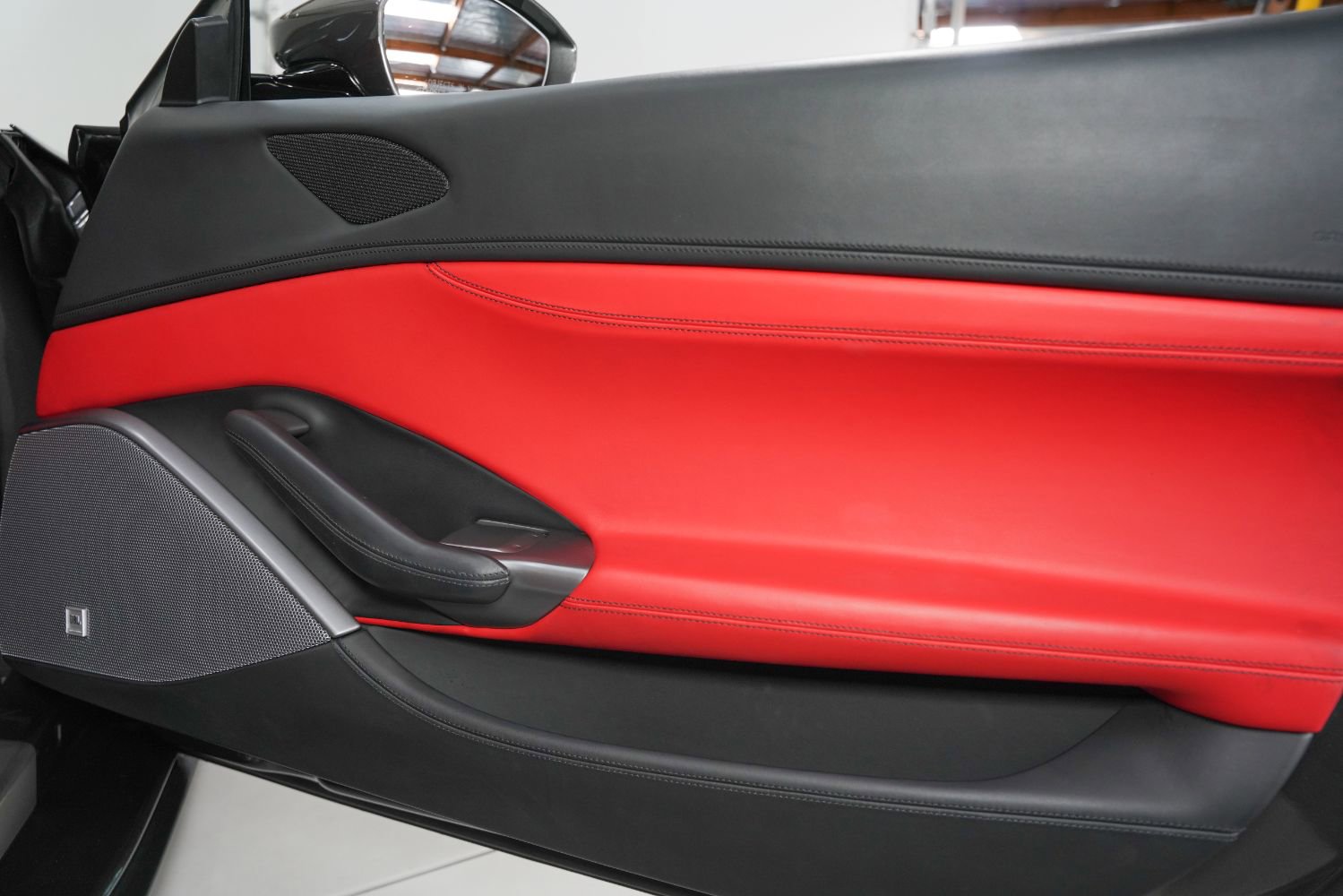 Used 2022 Ferrari Portofino M RWD image 37