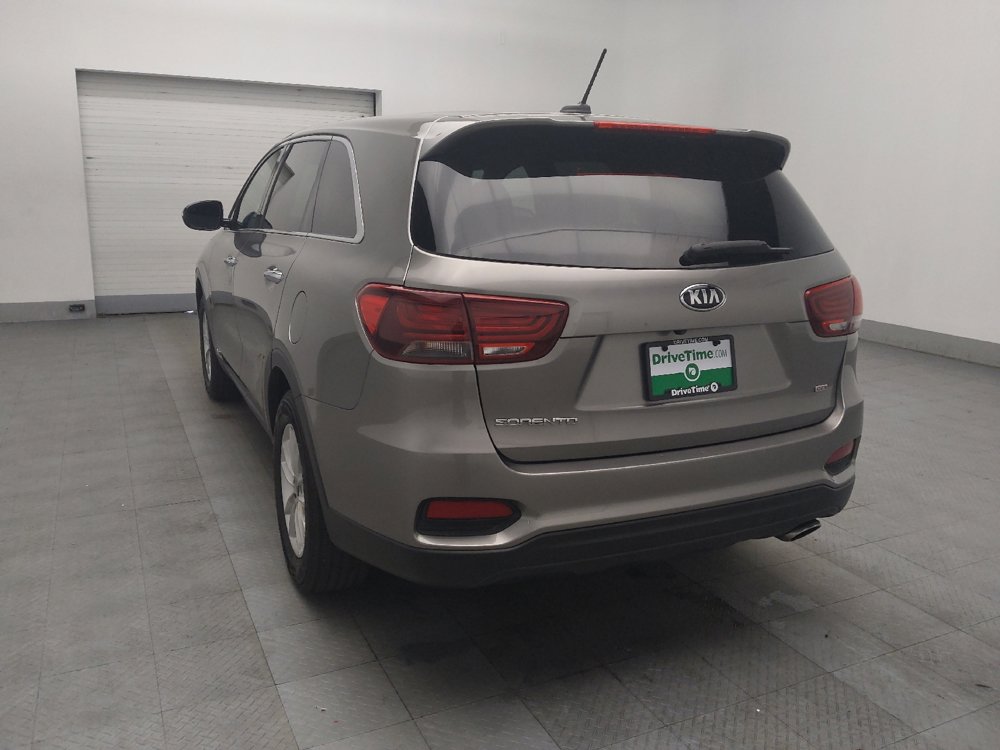 Used 2019 Kia Sorento LX image 5