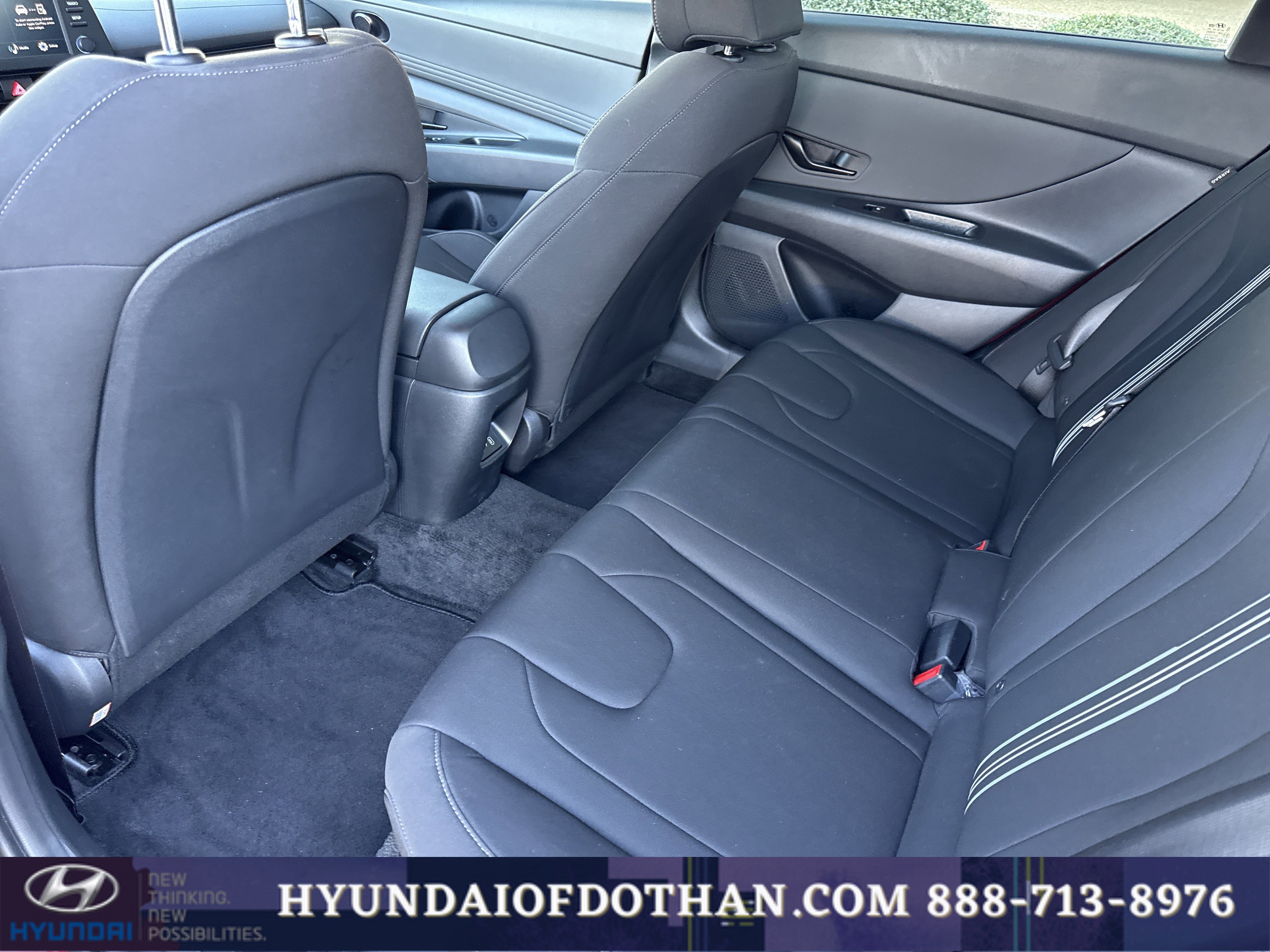 Certified 2025 Hyundai Elantra Sport image 12