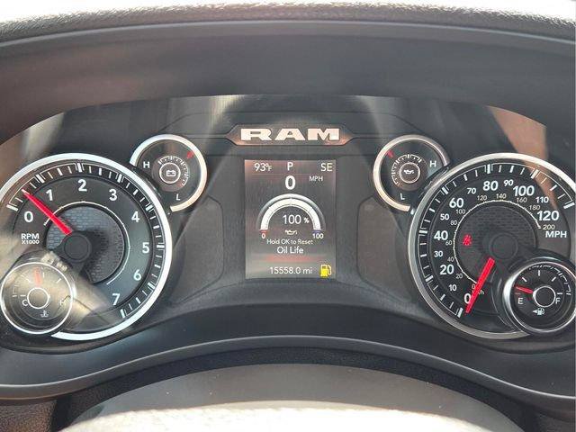 Used 2024 RAM 2500 Tradesman w/ Chrome Appearance Group AWD/4WD image 34