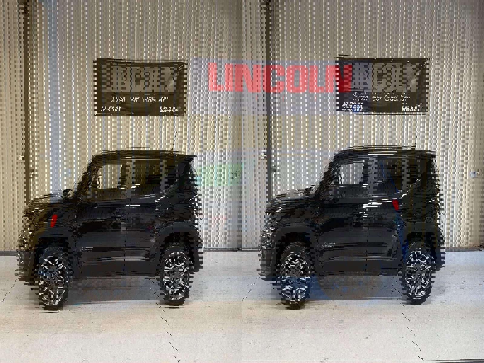 Used 2020 Jeep Renegade Sport image 2