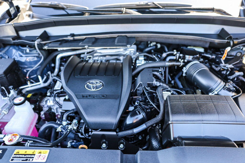 Certified 2026 Toyota Grand Highlander AWD Hybrid image 21