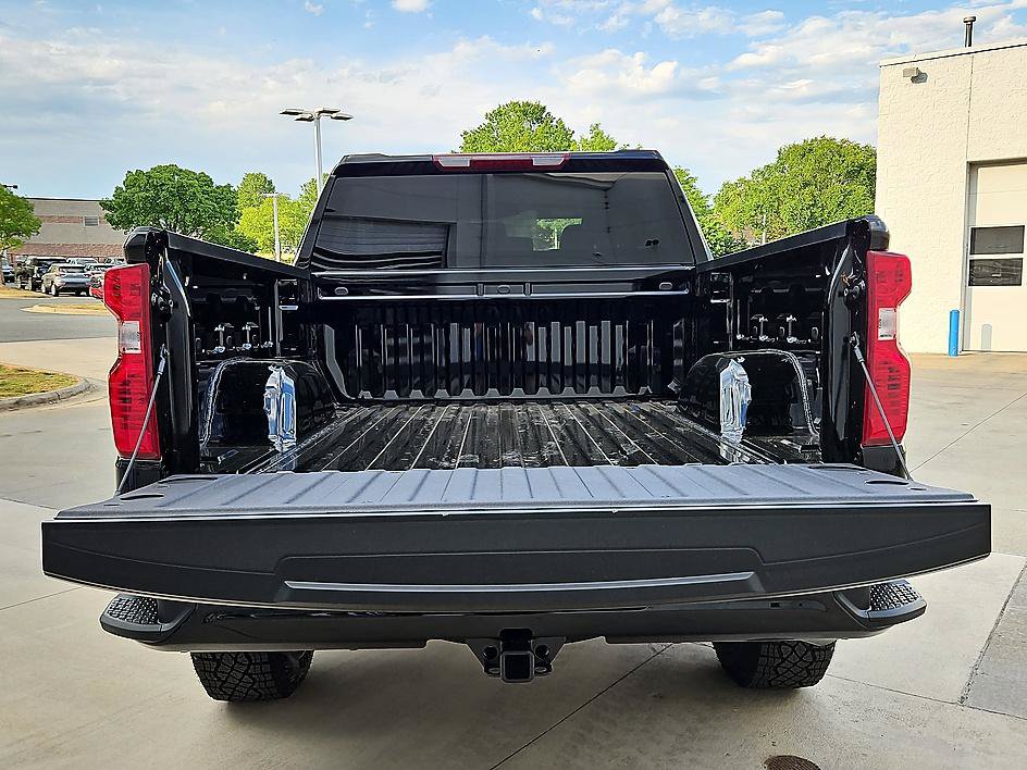 New 2026 Chevrolet Silverado 1500 Custom Trail Boss AWD/4WD image 5