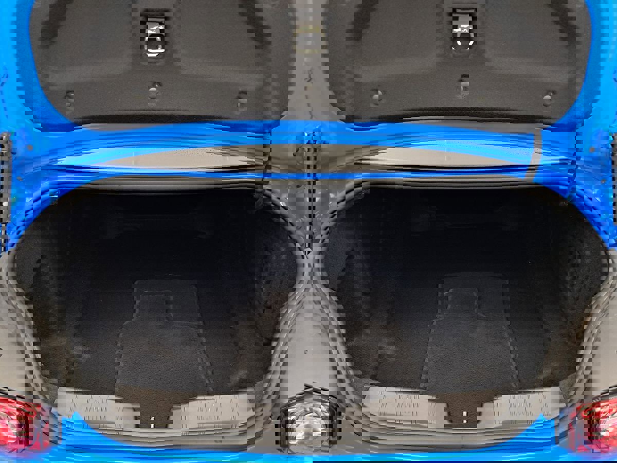 Used 2022 Chevrolet Camaro LT w/ RS Package image 29