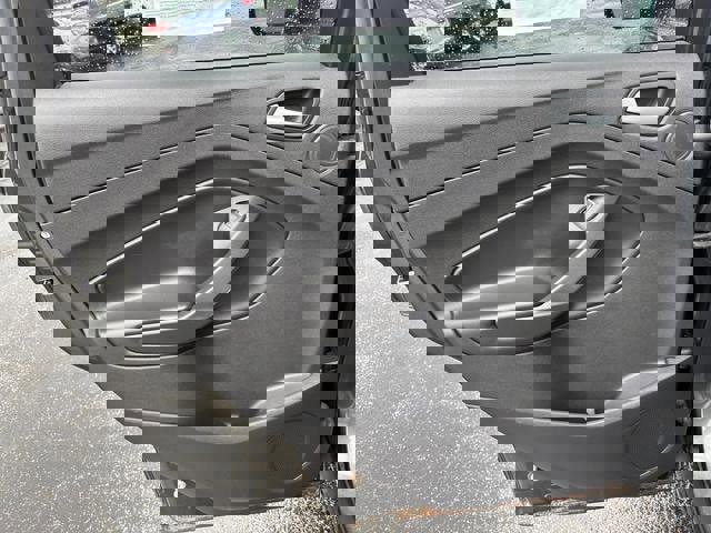 Used 2017 Ford Escape SE w/ Equipment Group 201A image 12