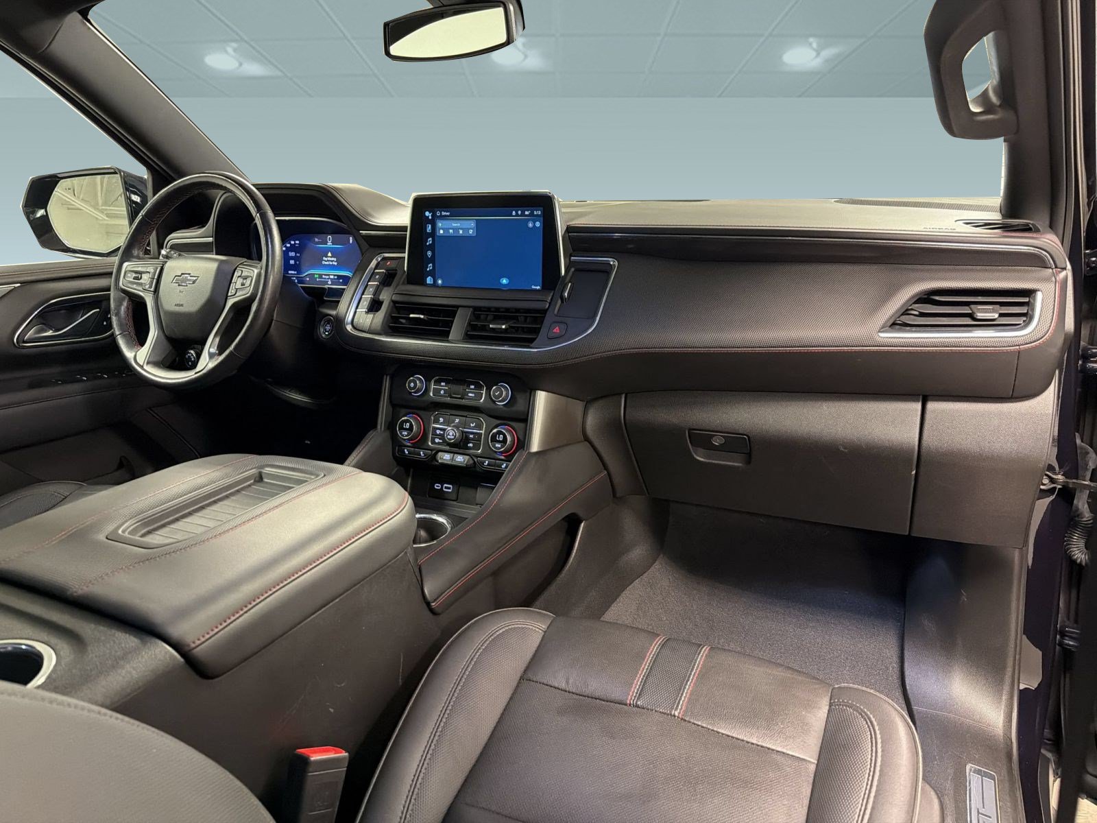 Used 2022 Chevrolet Tahoe RST w/ Luxury Package AWD/4WD image 29