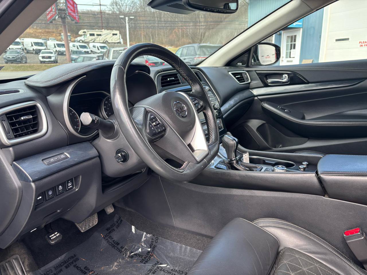 Used 2020 Nissan Maxima Platinum w/ Sport Mat Group FWD image 11