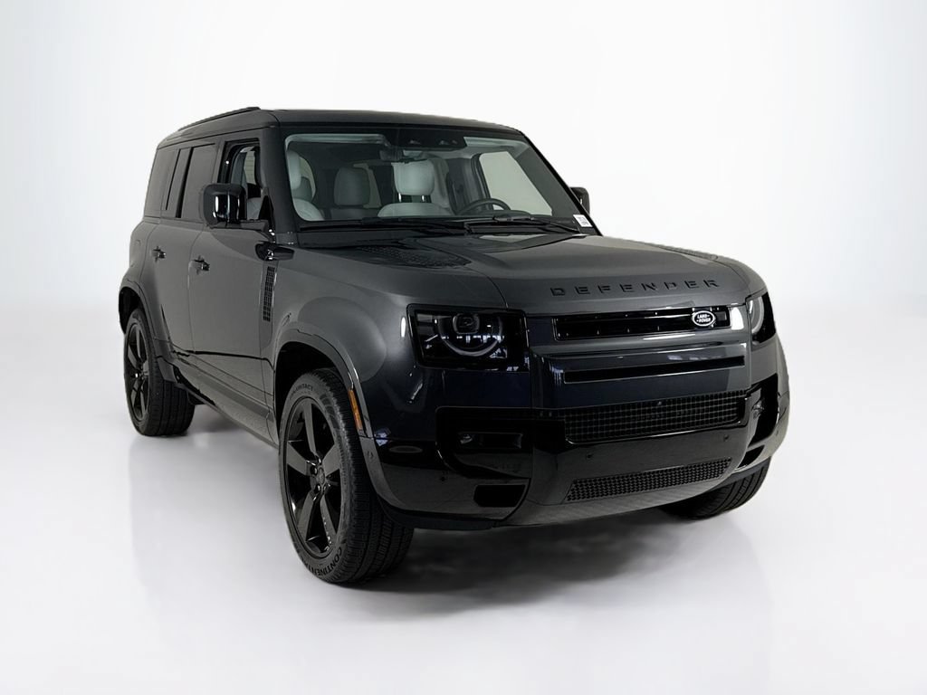 Used 2026 Land Rover Defender 110 X-Dynamic SE AWD/4WD image 7