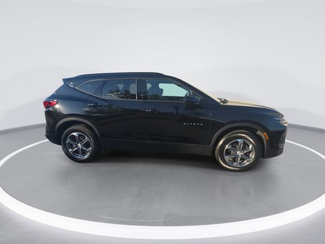 Used 2024 Chevrolet Blazer LT w/ Convenience Package FWD image 9