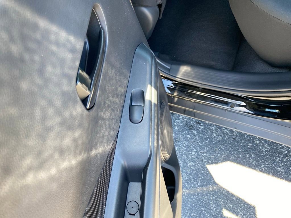 New 2025 Nissan Kicks Play S image 17