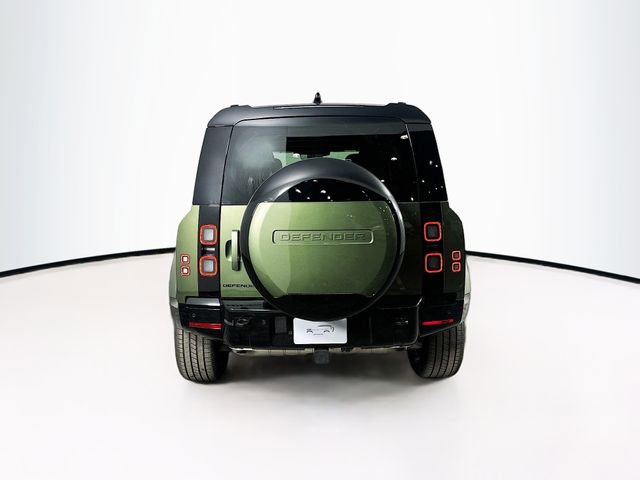 New 2026 Land Rover Defender 110 X-Dynamic SE image 6