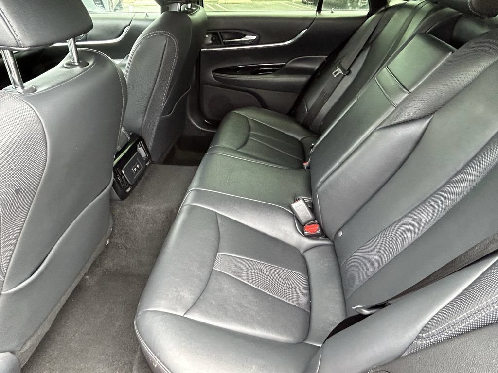 Used 2022 Toyota Mirai w/ Advanced Technology Package RWD image 15