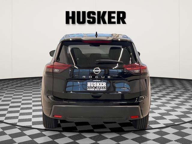 Used 2025 Nissan Rogue SV AWD/4WD image 8