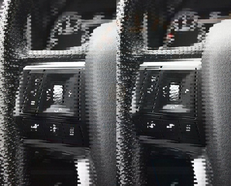 Used 2024 Mitsubishi Outlander SE image 10