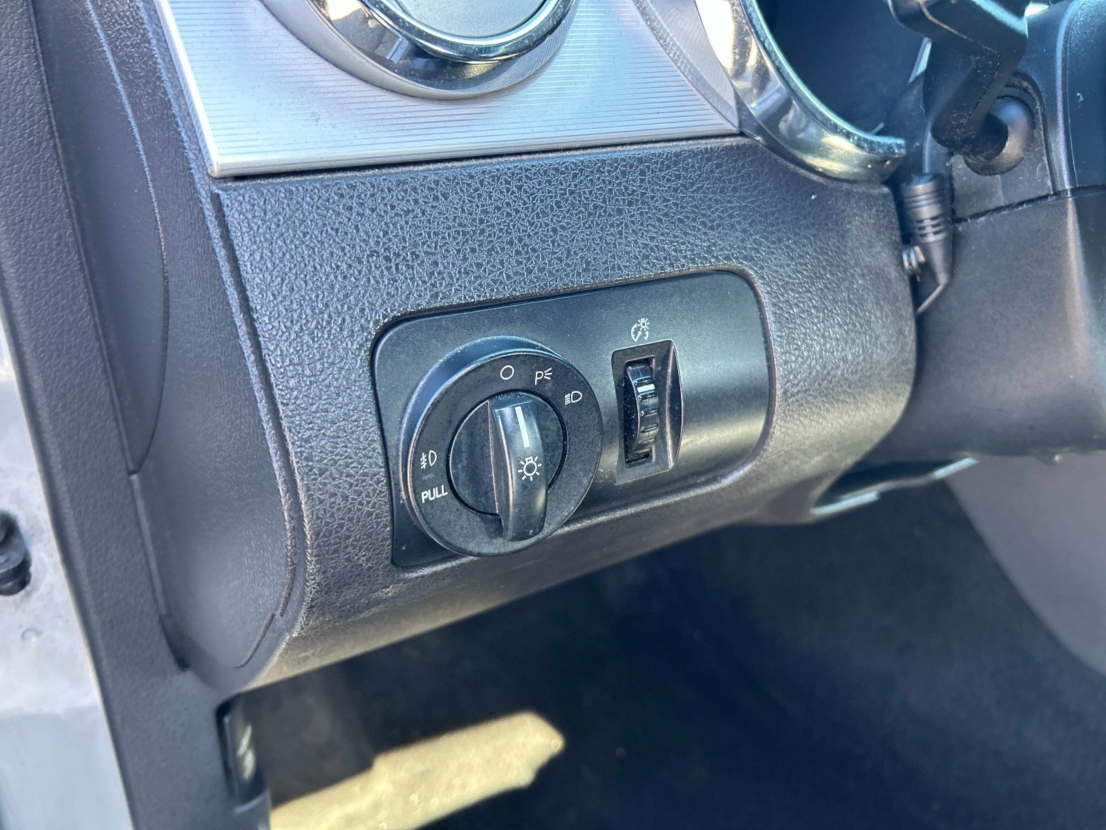 Used 2007 Ford Mustang Premium image 17