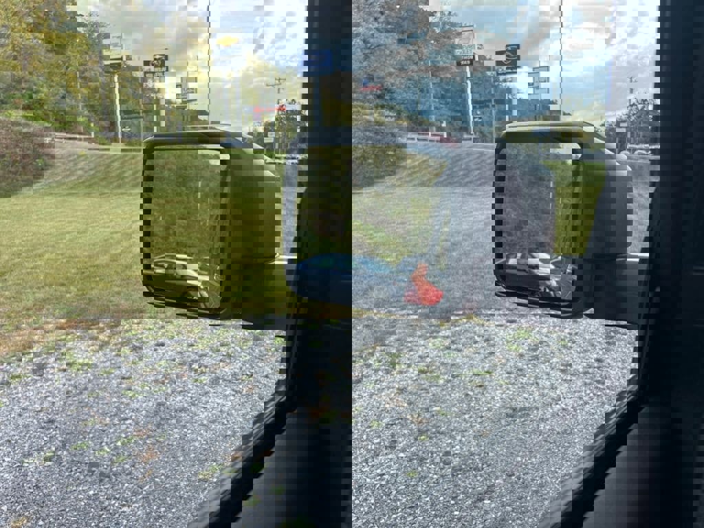 Used 2023 Ford Bronco Badlands image 10