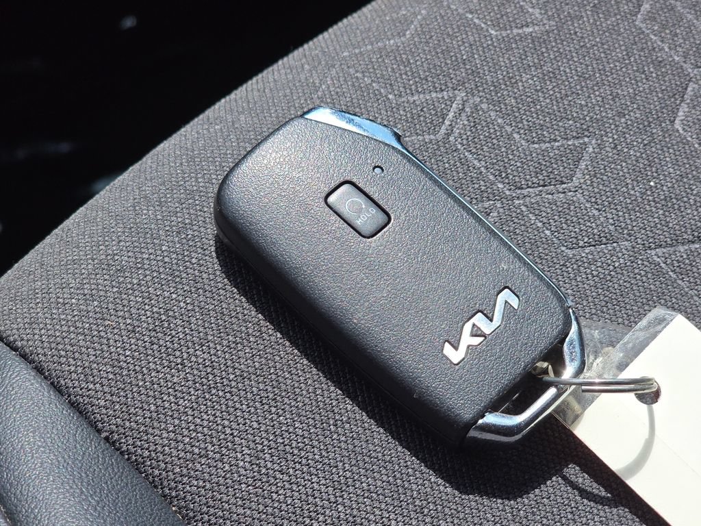 Used 2024 Kia Seltos S FWD image 25