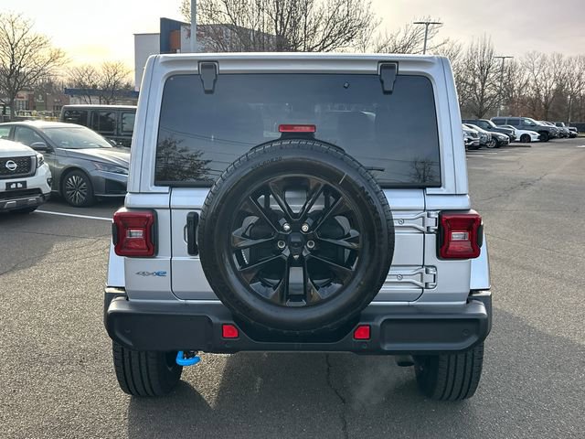 Used 2024 Jeep Wrangler Unlimited Sahara w/ Safety Group image 3
