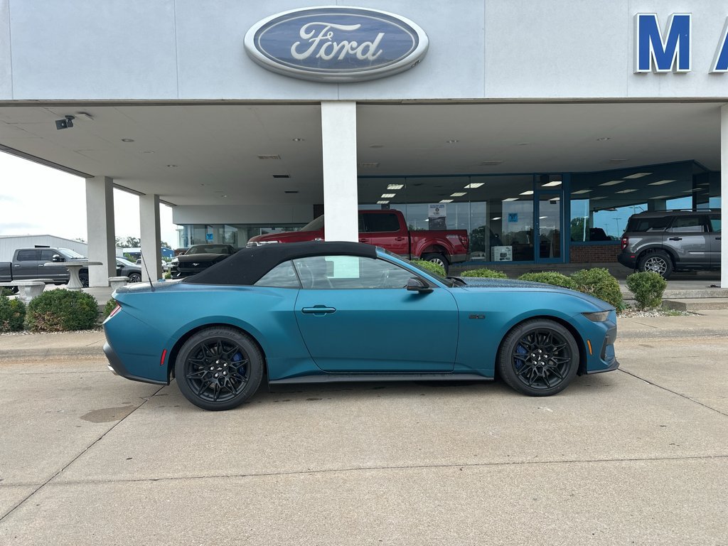 New 2026 Ford Mustang GT Premium w/ GT Performance Package RWD image 12