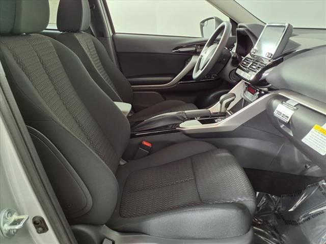 Used 2025 Mitsubishi Eclipse Cross LE AWD/4WD image 9