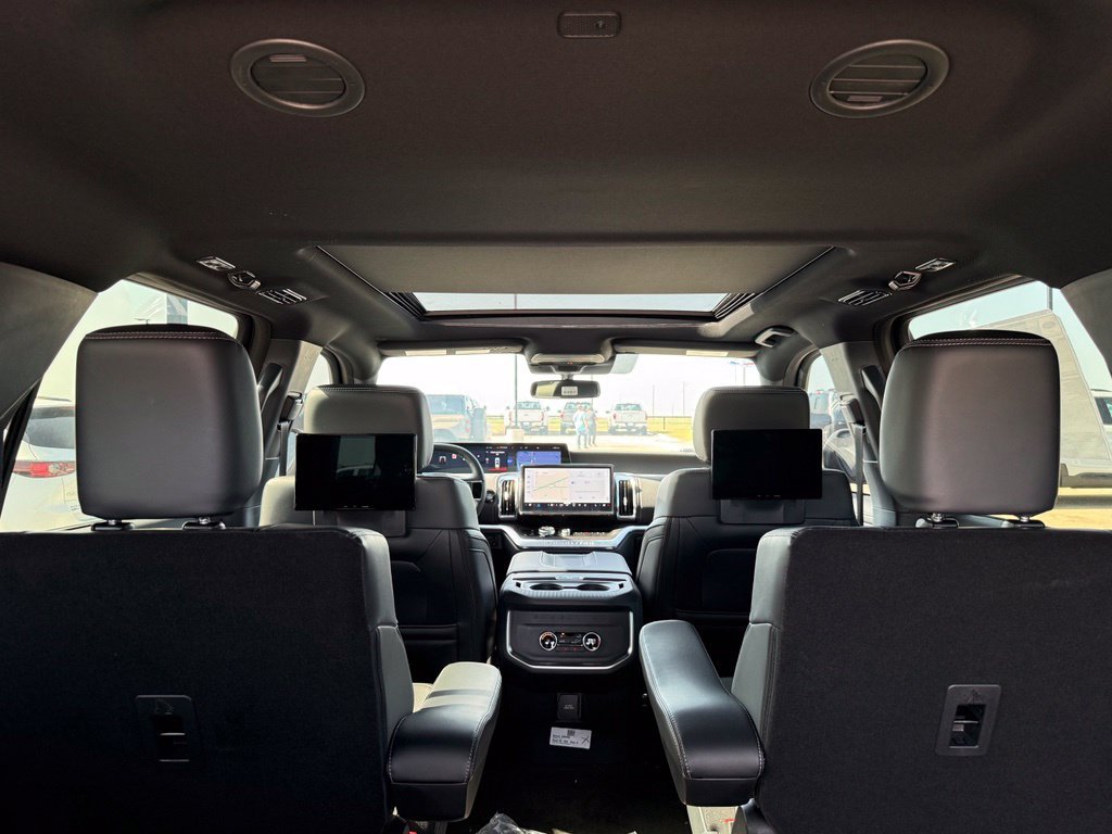 New 2026 Ford Expedition Max Platinum w/ Stealth Appearance Package AWD/4WD image 20