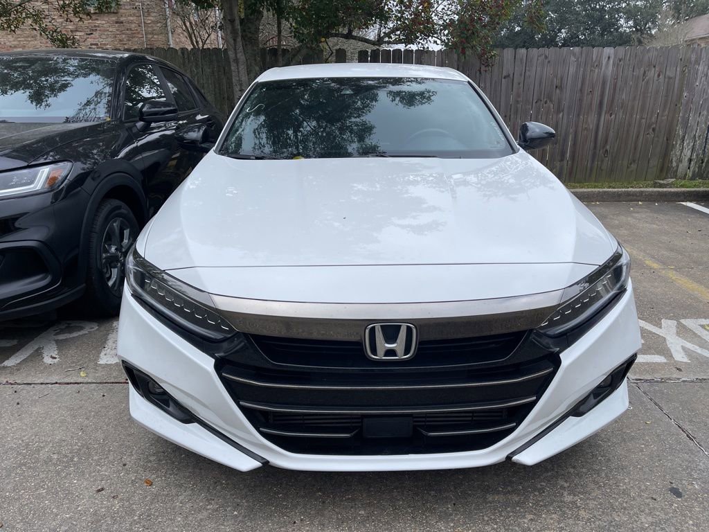 Used 2021 Honda Accord Sport image 2