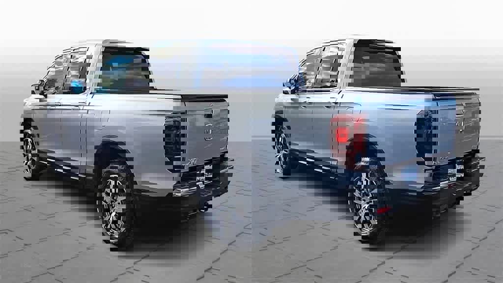 Used 2017 Honda Ridgeline RTS image 6