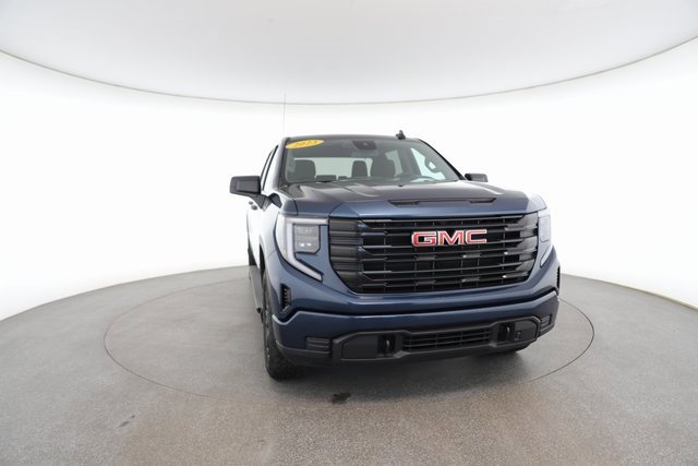Used 2023 GMC Sierra 1500 Pro w/ Graphite Edition image 29