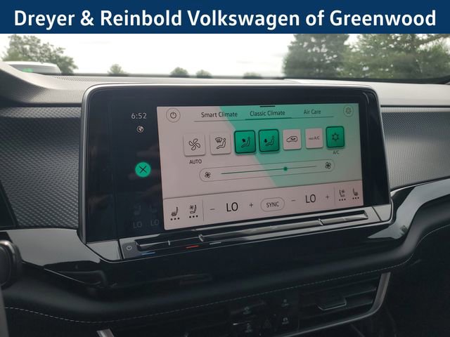 New 2025 Volkswagen Atlas Cross Sport SEL R-Line image 32