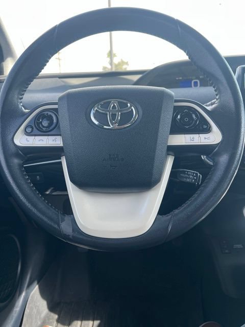 Used 2017 Toyota Prius Four w/ Advanced Technology Package FWD image 10