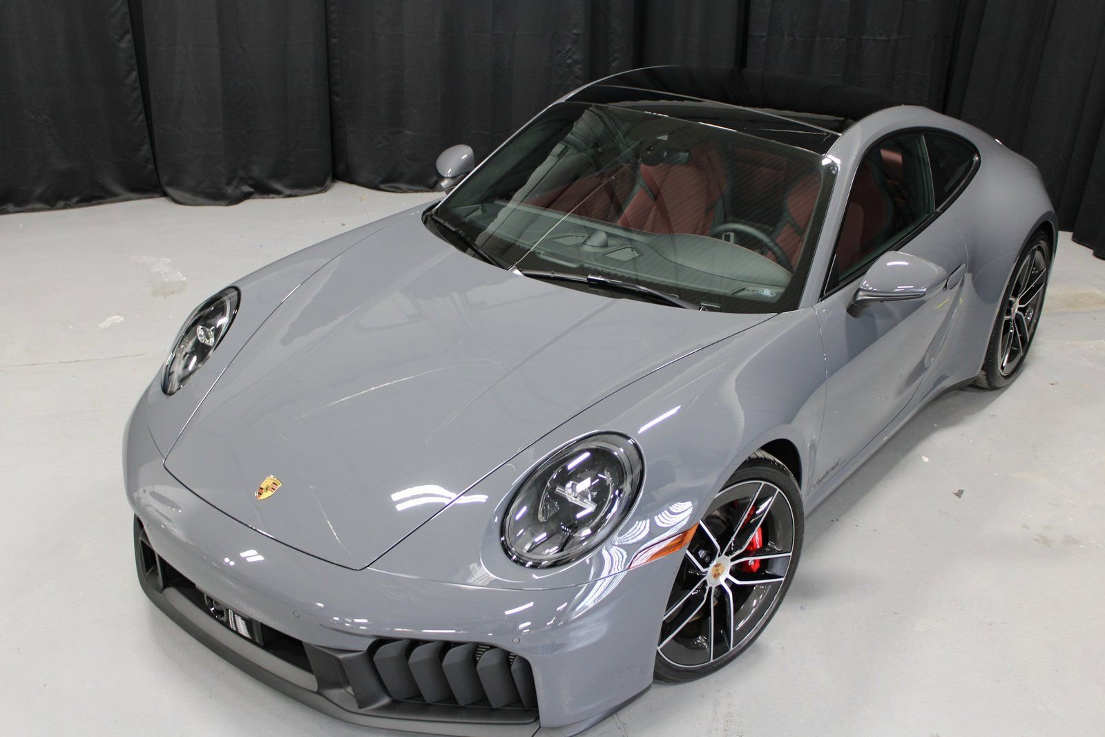 Used 2026 Porsche 911 Carrera 4 GTS image 3