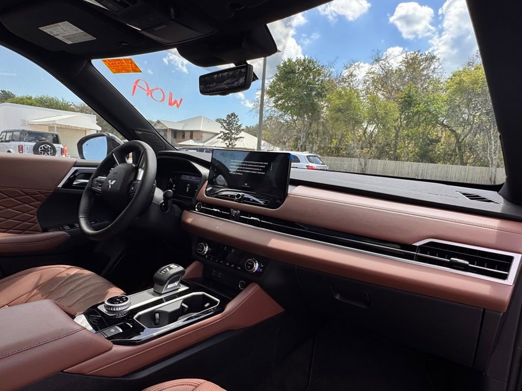 Used 2026 Mitsubishi Outlander SEL image 13