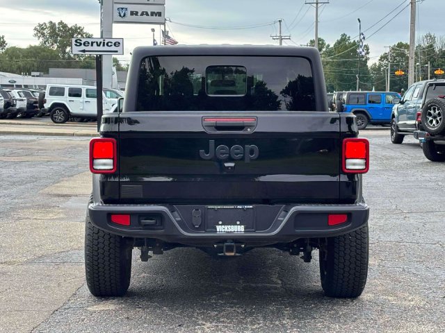 Used 2023 Jeep Gladiator Sport AWD/4WD image 28