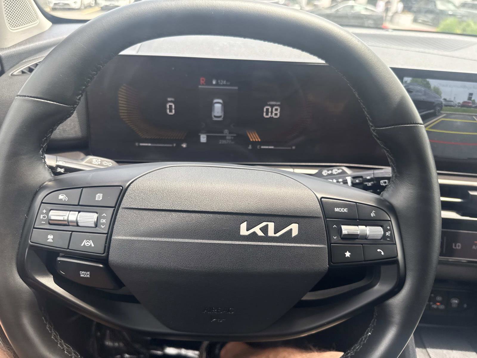 Used 2026 Kia Sportage EX FWD image 29