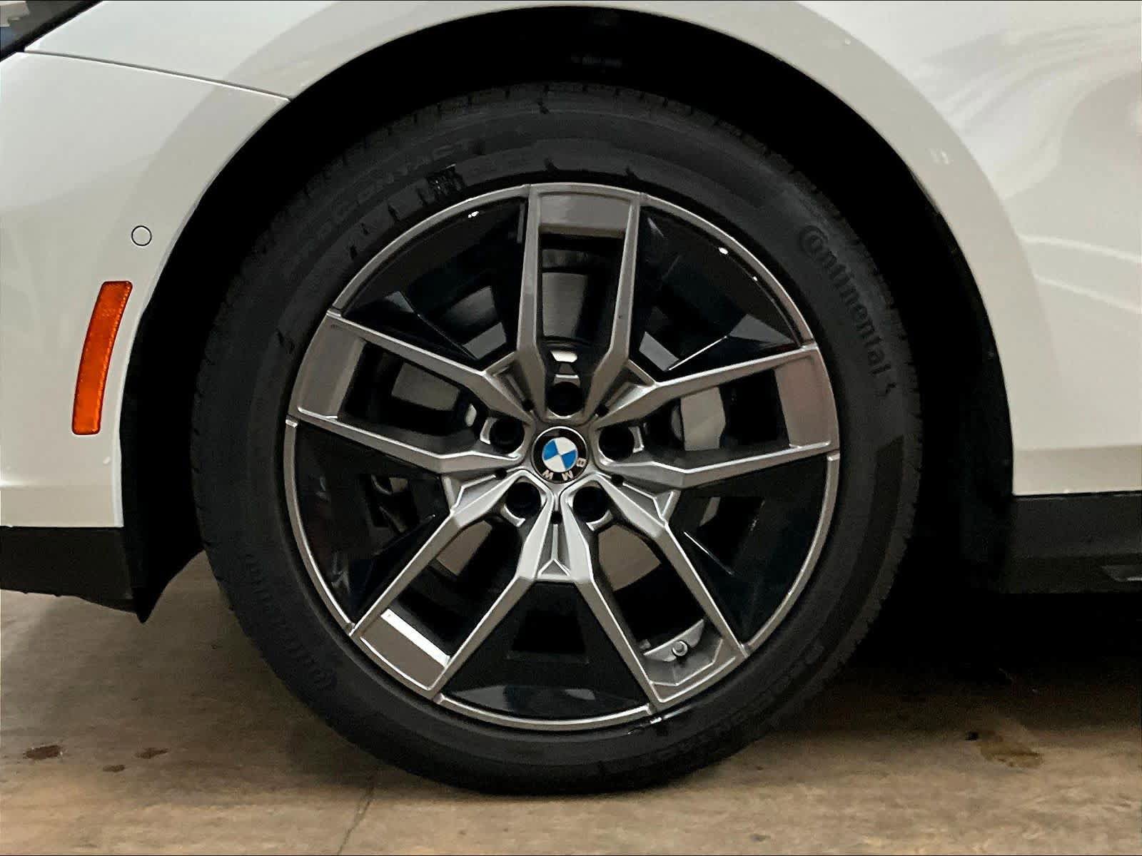 Used 2026 BMW 530i w/ Premium Package image 11
