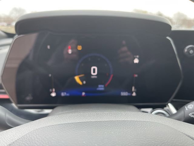 Used 2025 Chevrolet Trax RS w/ Driver Confidence Package image 18