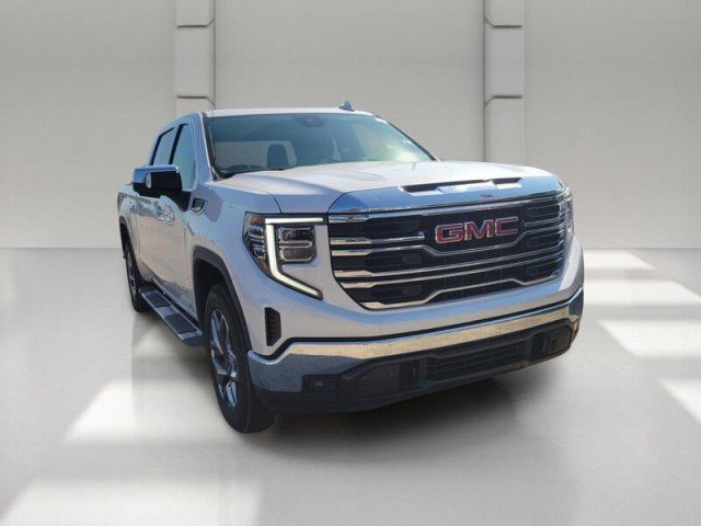 Used 2022 GMC Sierra 1500 SLT RWD image 3