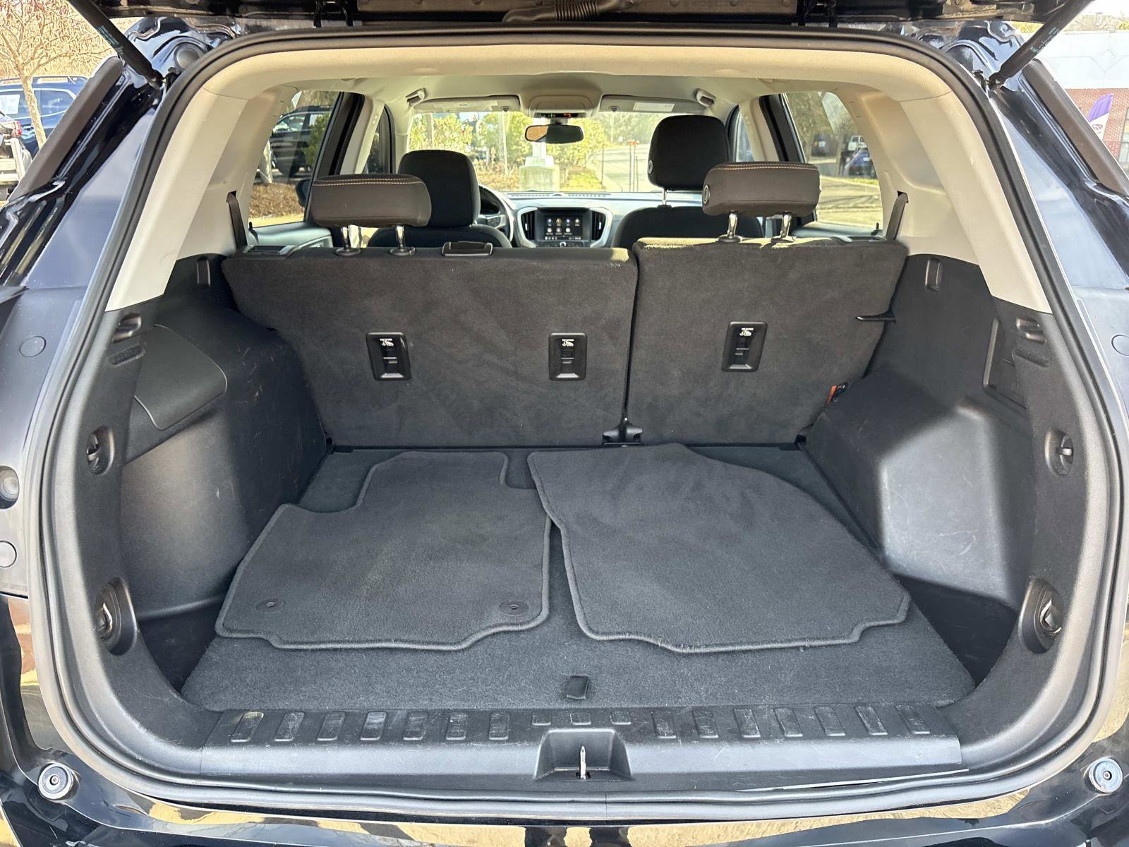 Used 2018 GMC Terrain SLE image 30