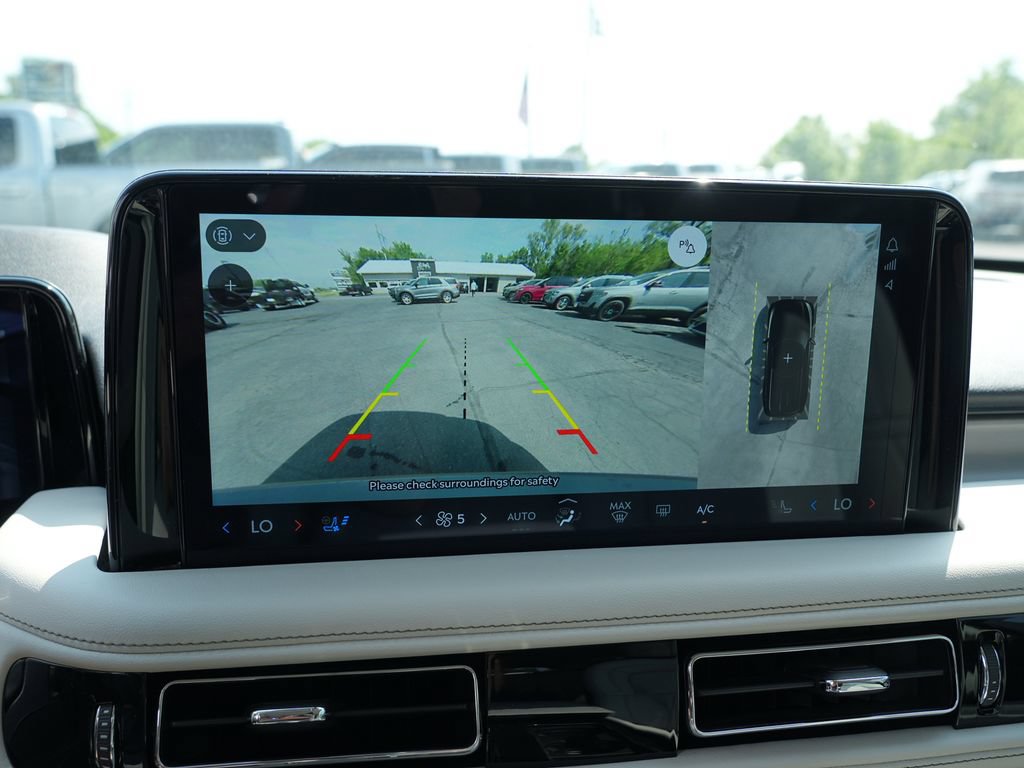 Used 2025 Lincoln Aviator Reserve w/ Illumination Package AWD/4WD image 29
