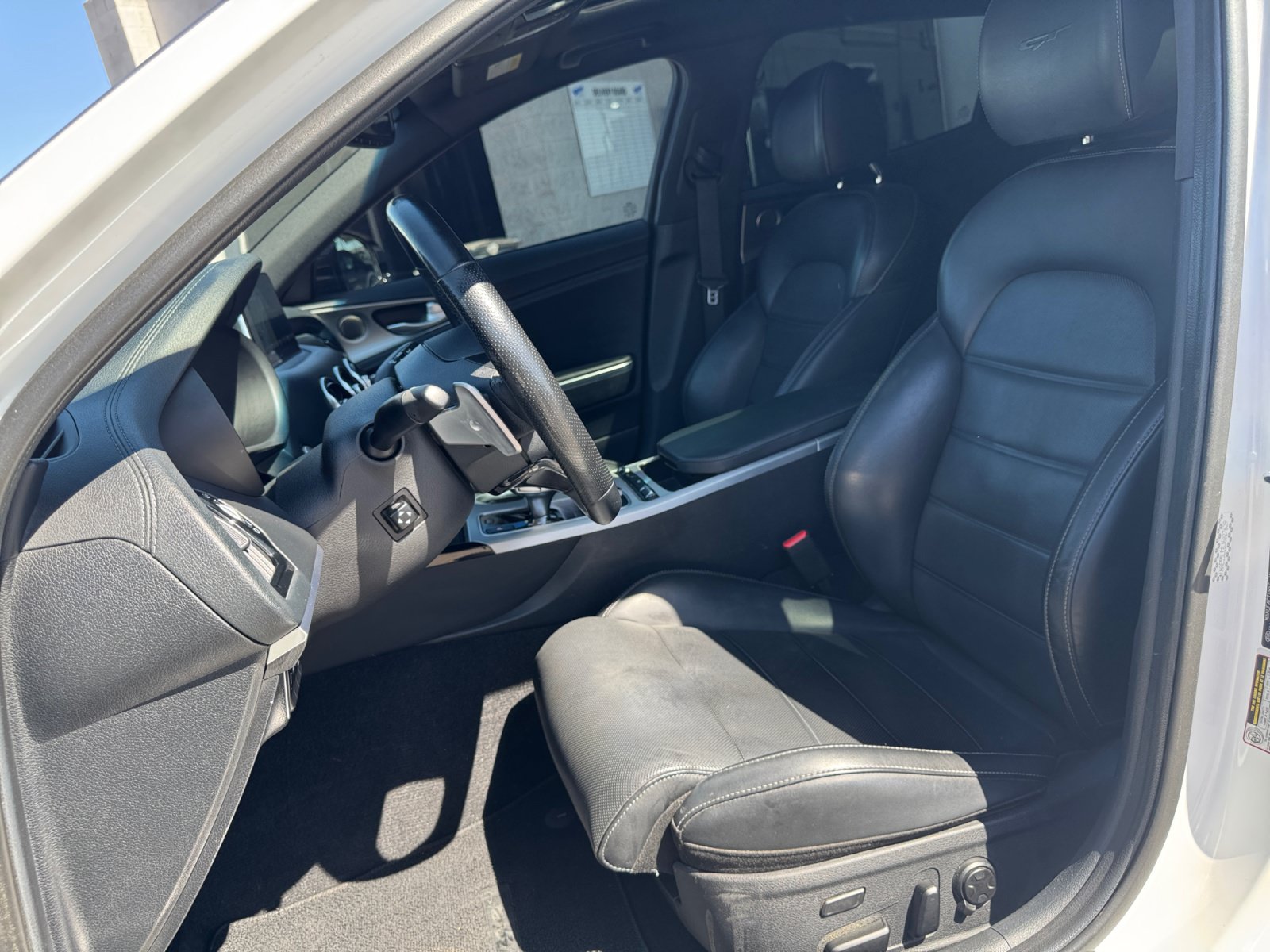 Used 2018 Kia Stinger GT2 RWD image 13